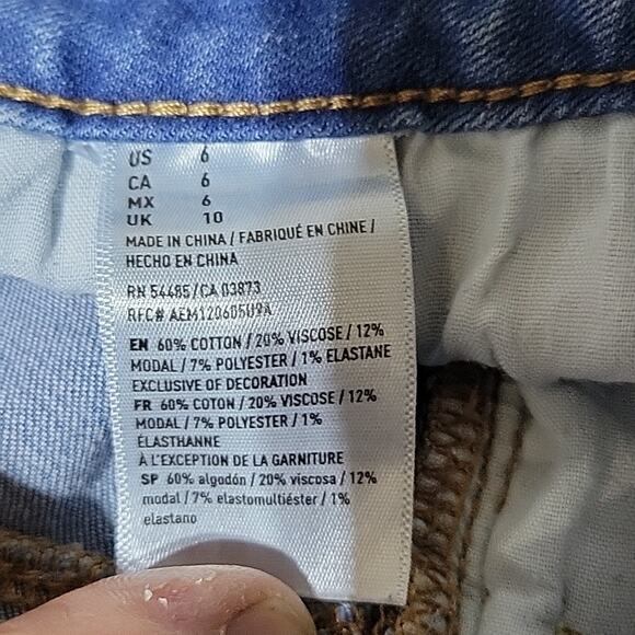 American Eagle Super Stretch Hi-Rise Shortie Jean Shorts, Women's Size: 6 - Picture 6 of 11